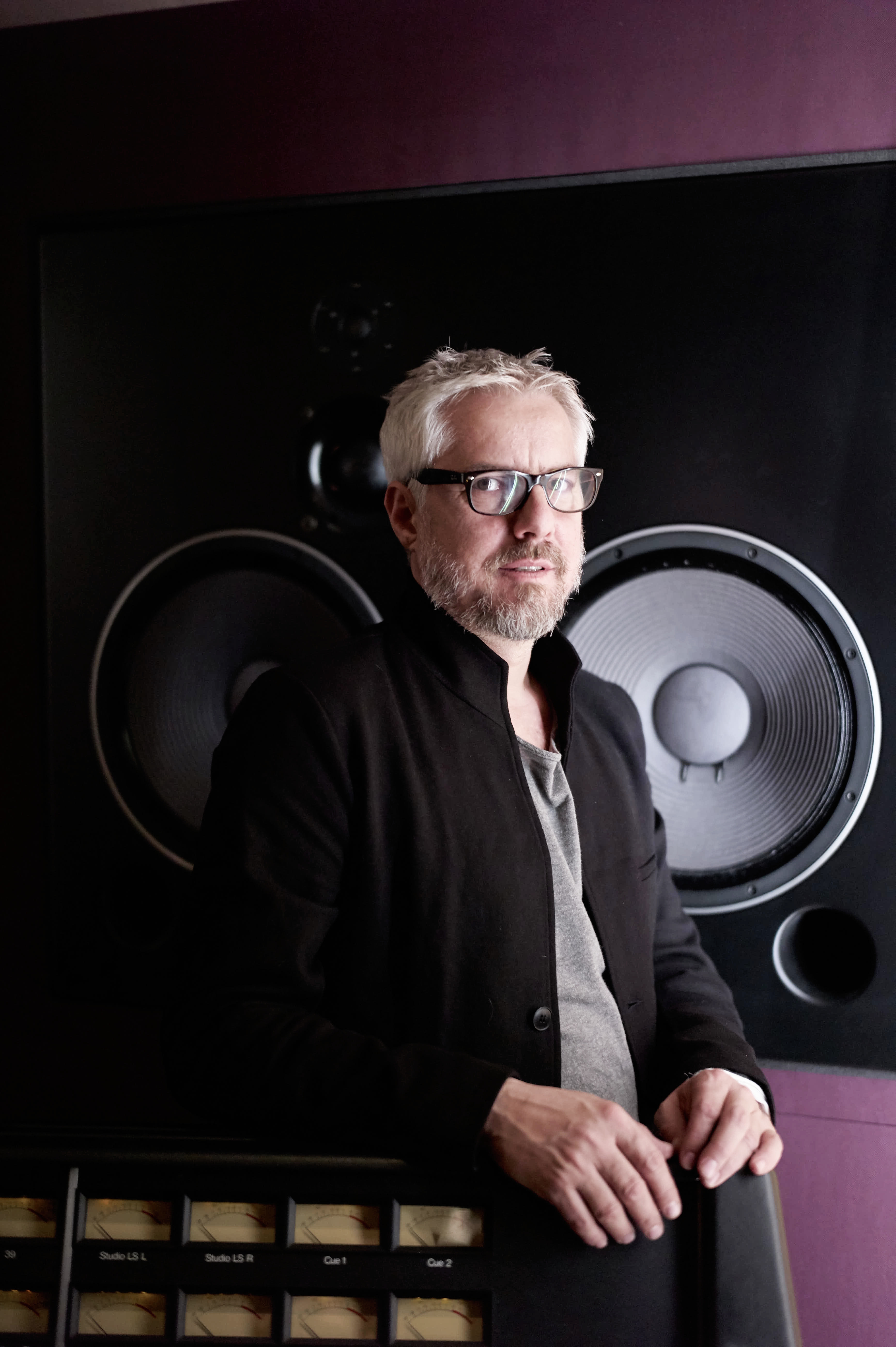 Booking STÉPHANE POMPOUGNAC DJ